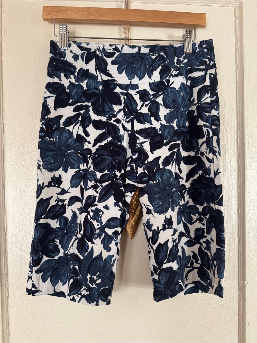 Floral Navy Print Women's Bermuda Shorts